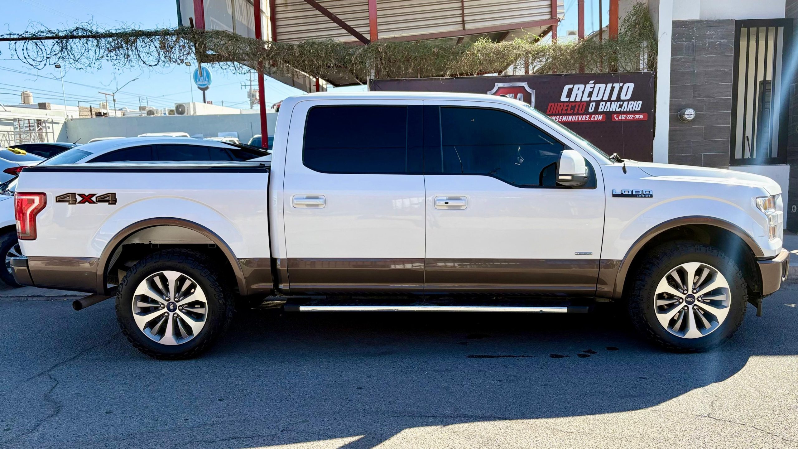 FORD LOBO LARIAT