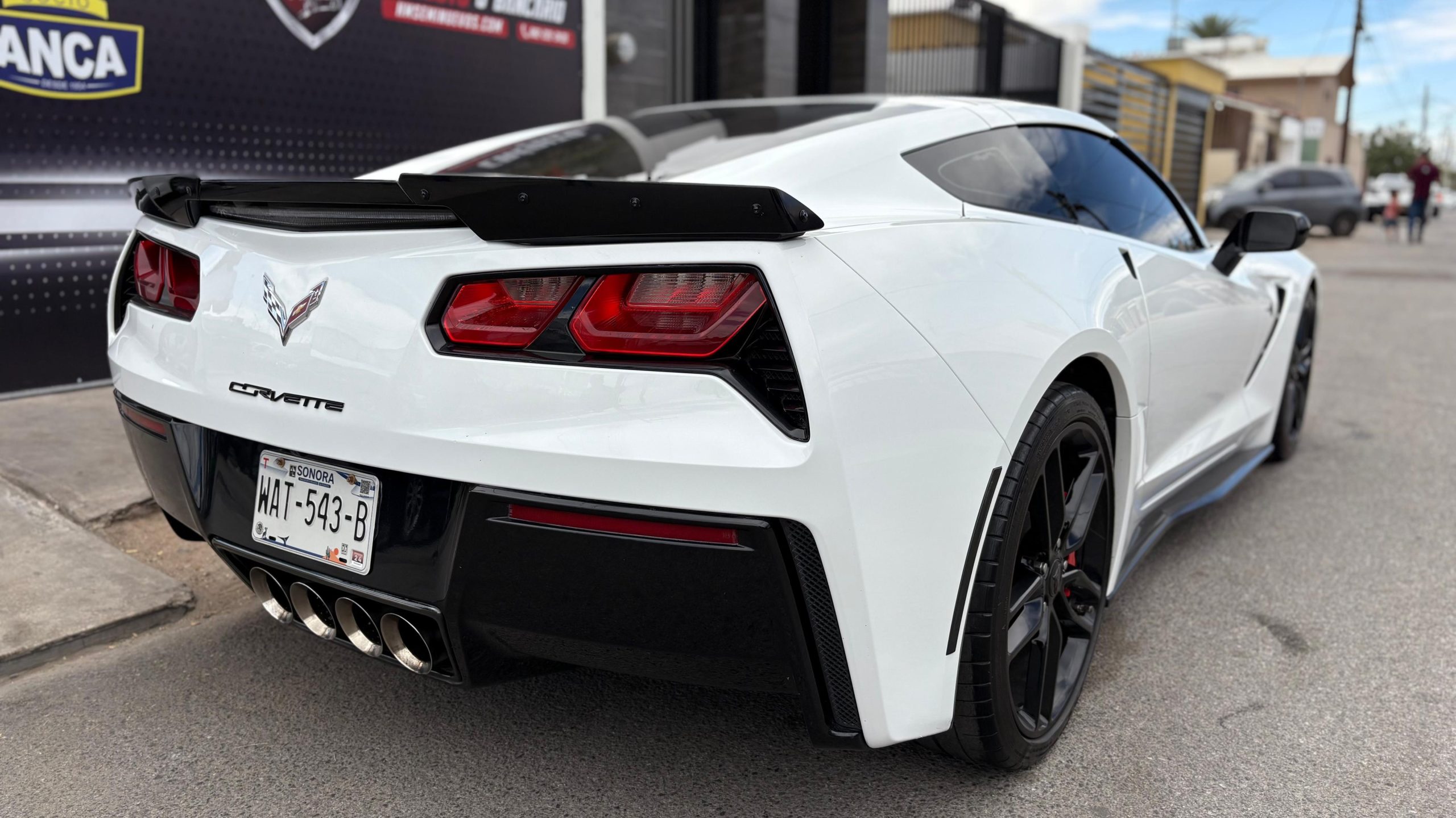 CHEVROLET CORVETTE STINGRAY