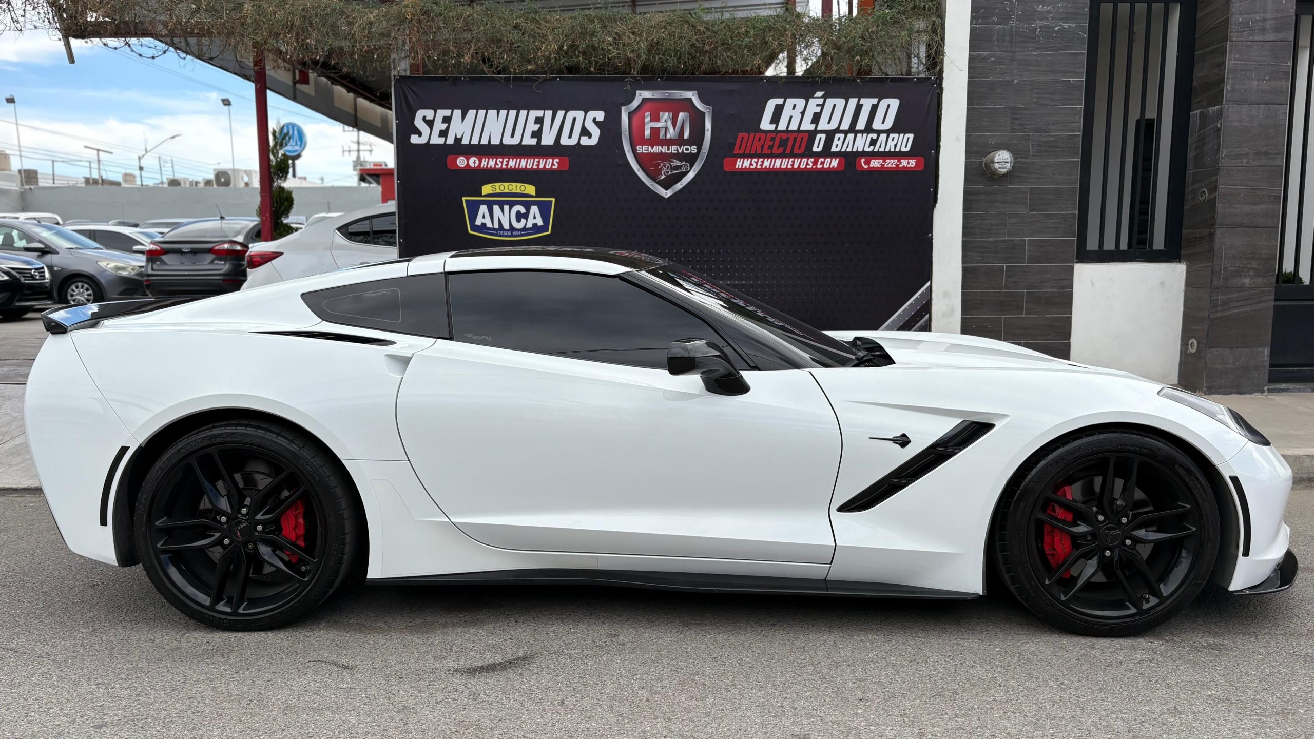 CHEVROLET CORVETTE STINGRAY