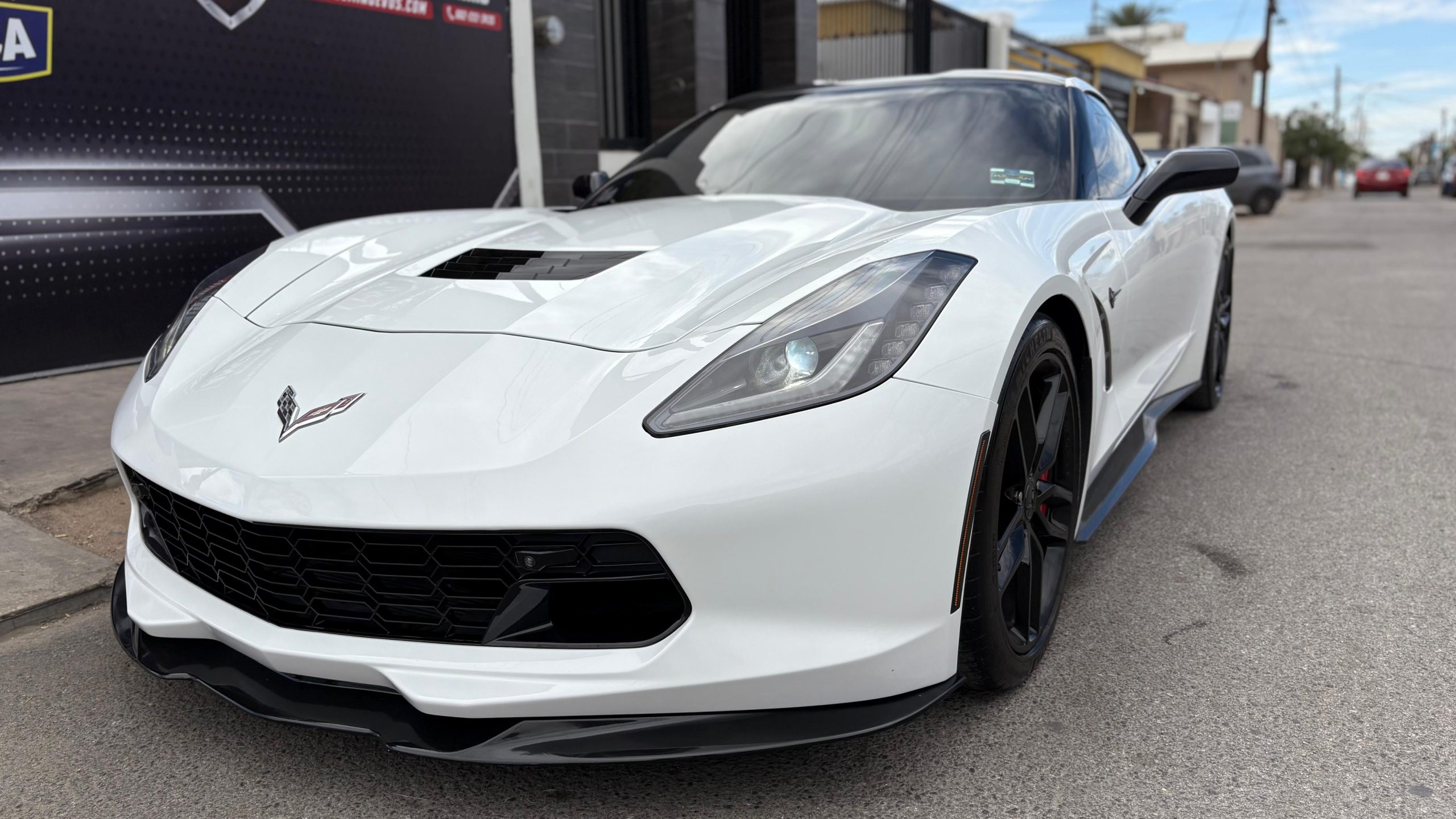 CHEVROLET CORVETTE STINGRAY