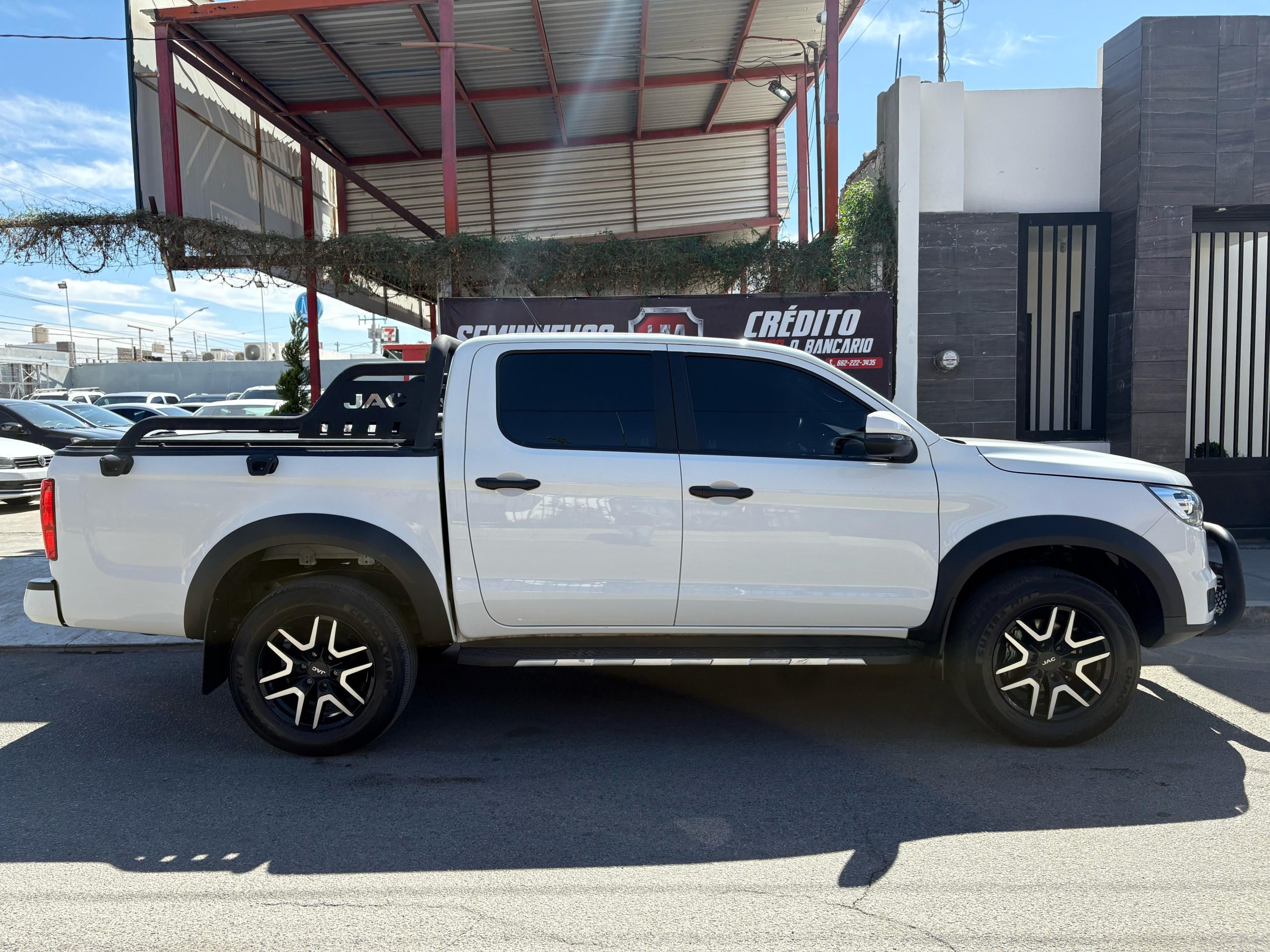 JAC FRISON T8