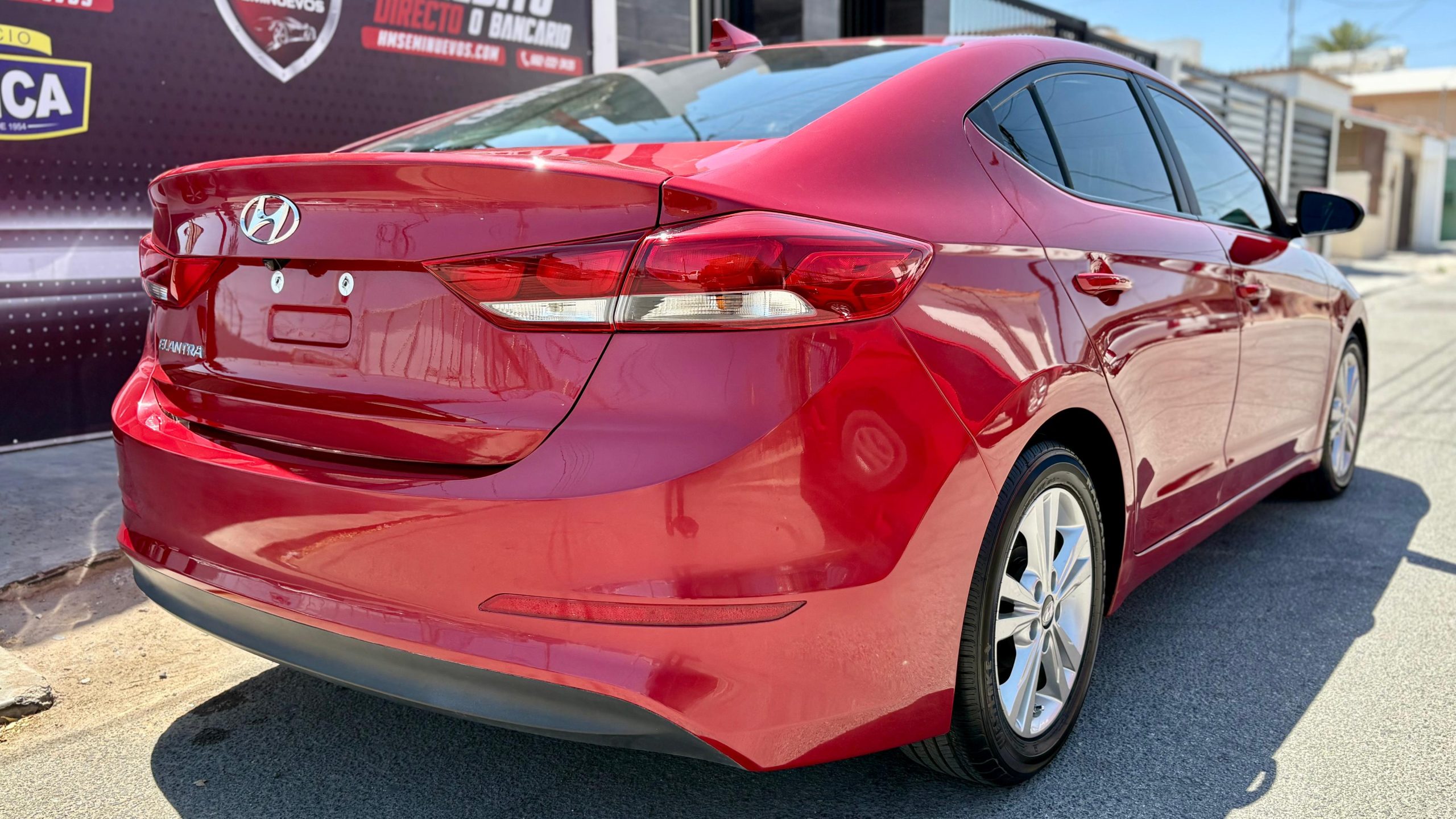 HYUNDAI ELANTRA GLS