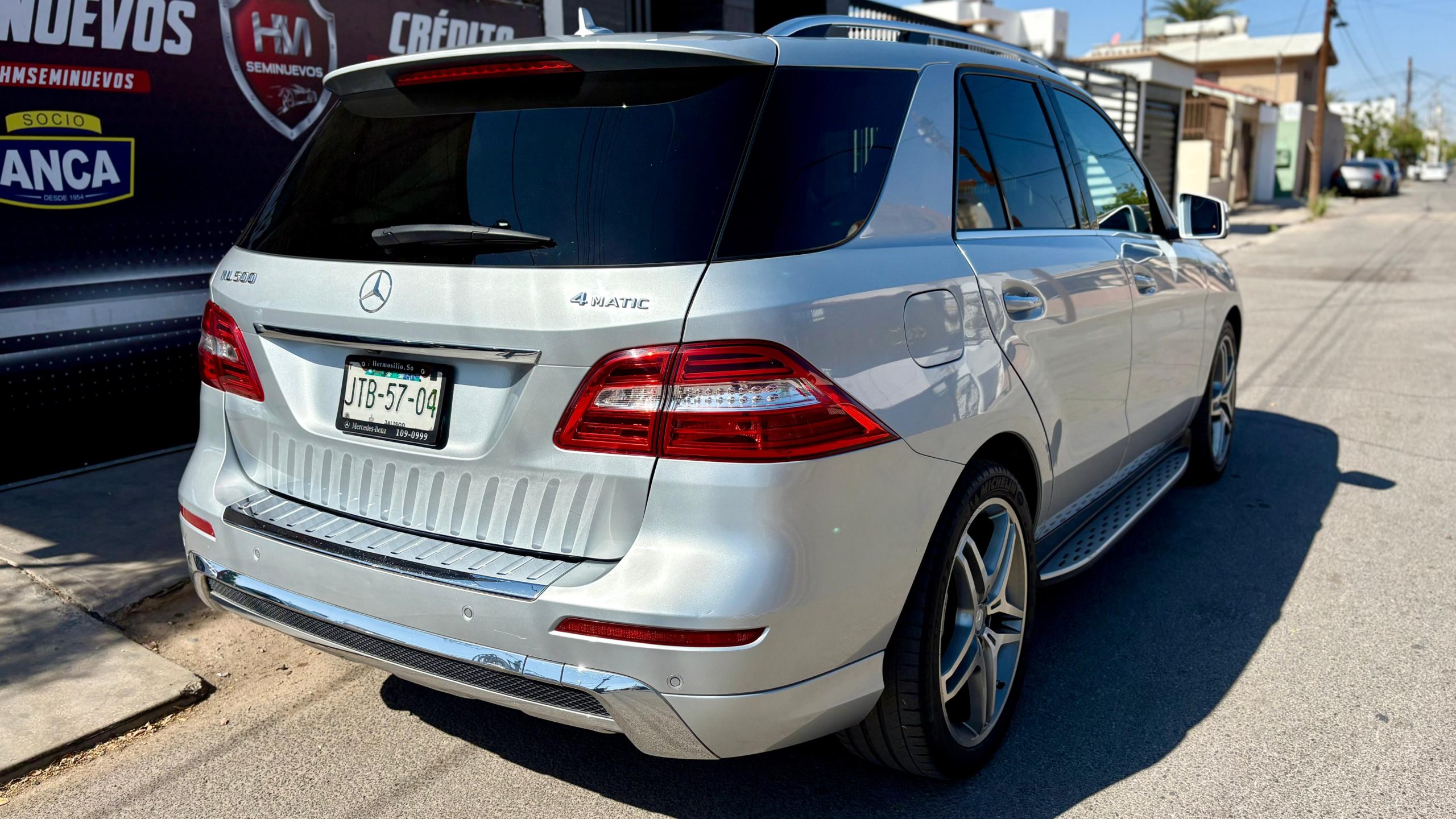 MERCEDES-BENZ ML500