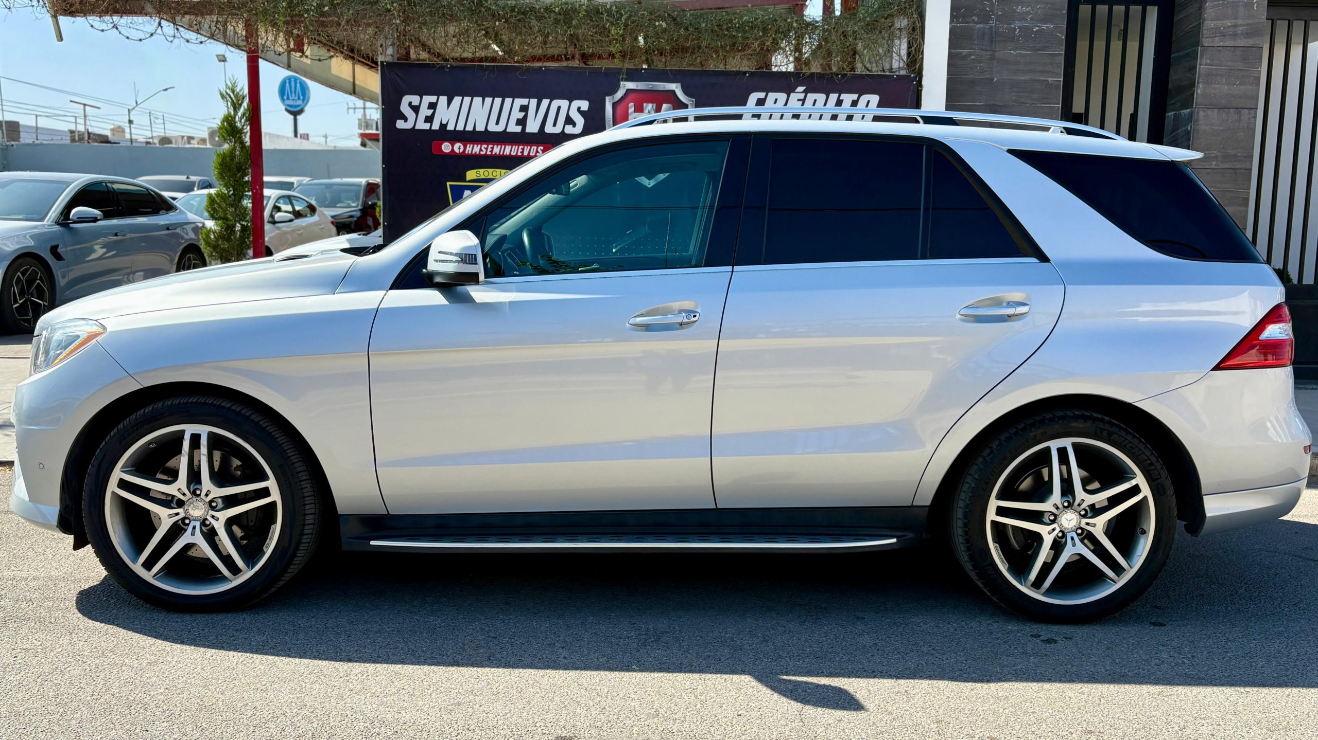 MERCEDES-BENZ ML500
