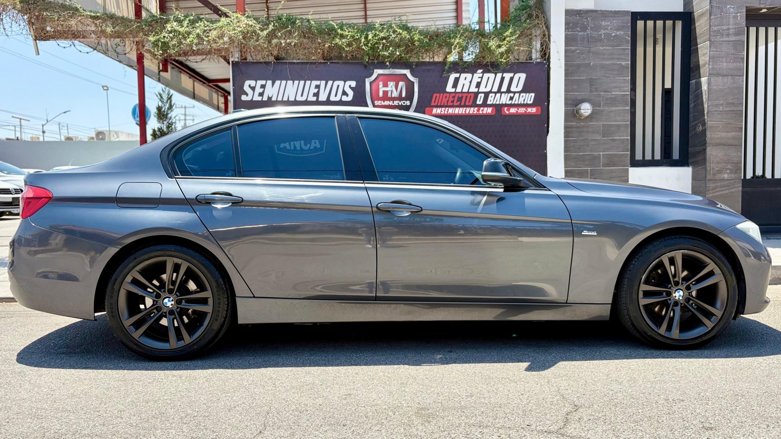 BMW 320i SPORTLINE