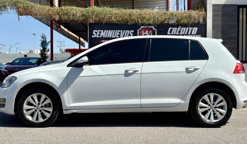 
								VOLSKWAGEN GOLF COMFORTLINE 2016 full									