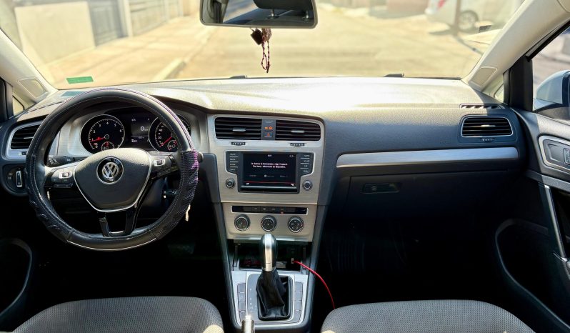 
								VOLSKWAGEN GOLF COMFORTLINE 2016 full									