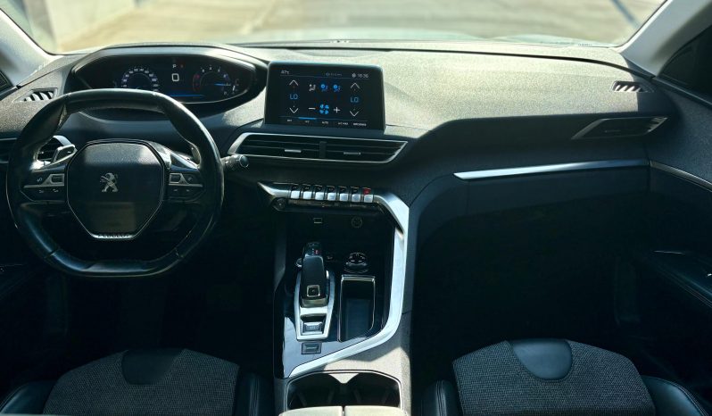 
								PEUGEOUT 3008 2019 full									